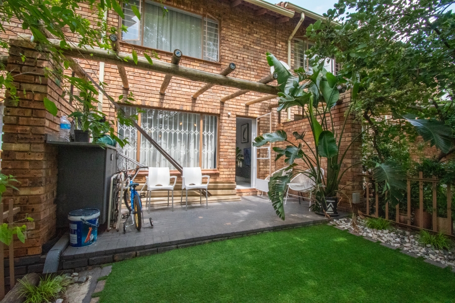 2 Bedroom Property for Sale in Sundowner Gauteng