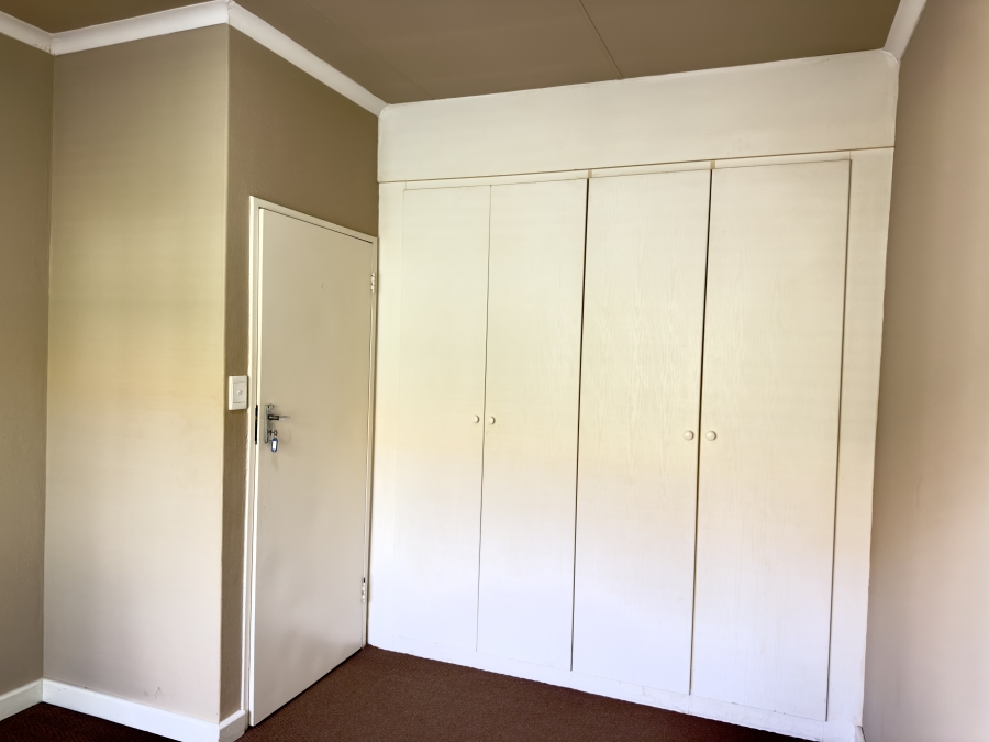 2 Bedroom Property for Sale in Silver Lakes Gauteng