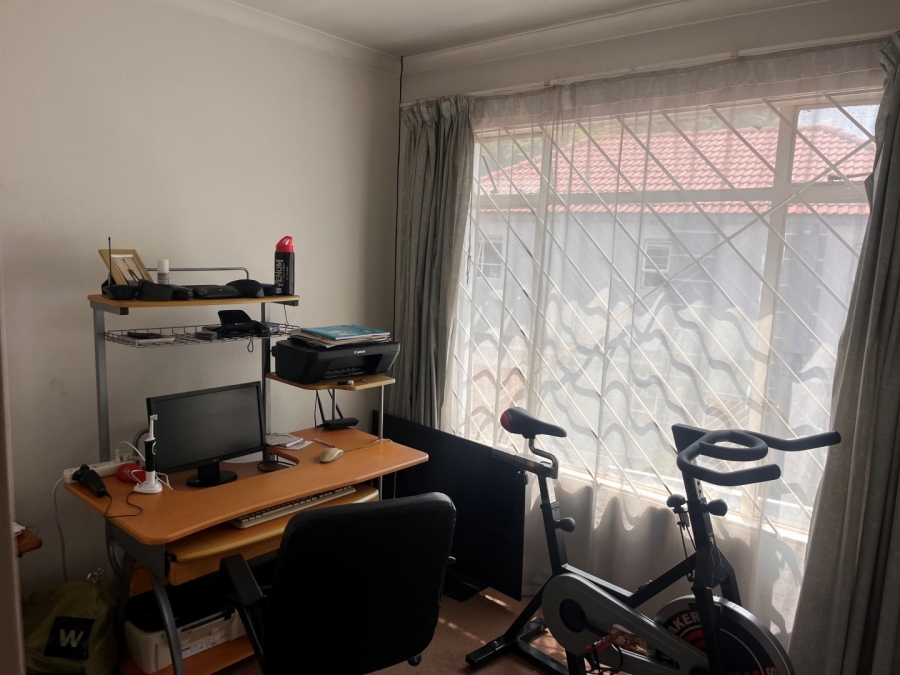 3 Bedroom Property for Sale in Viewcrest Gauteng