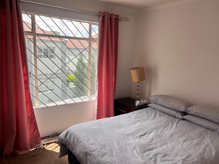 3 Bedroom Property for Sale in Viewcrest Gauteng