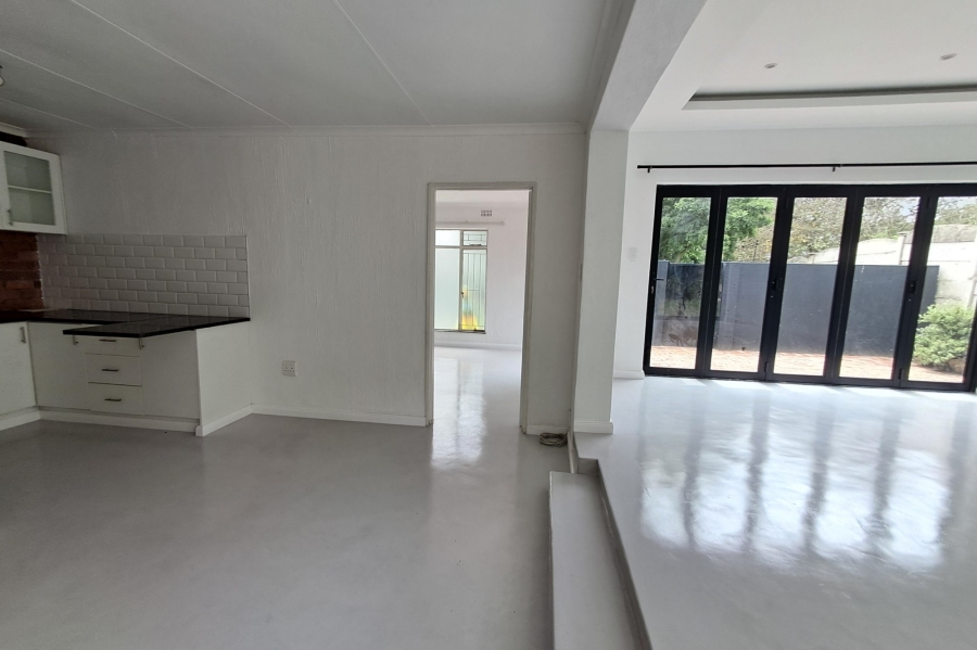 To Let 1 Bedroom Property for Rent in Fourways Gauteng