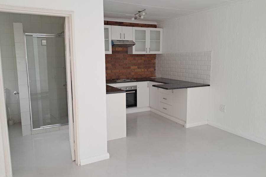 To Let 1 Bedroom Property for Rent in Fourways Gauteng