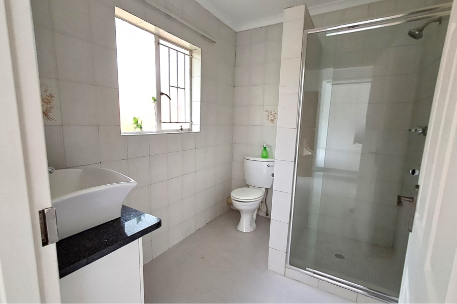 To Let 1 Bedroom Property for Rent in Fourways Gauteng