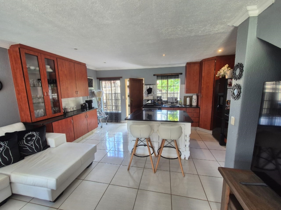 3 Bedroom Property for Sale in Annlin Gauteng