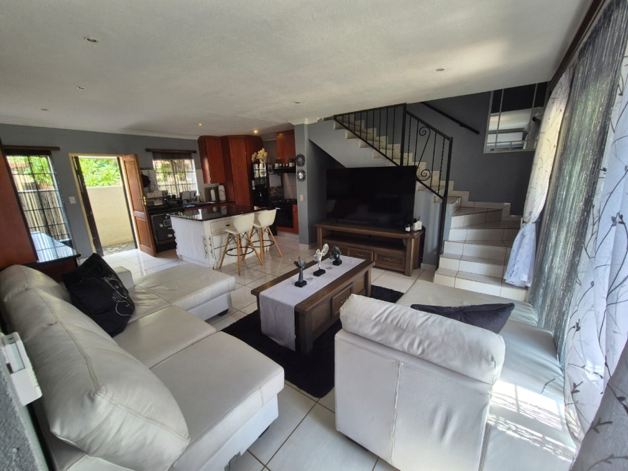 3 Bedroom Property for Sale in Annlin Gauteng