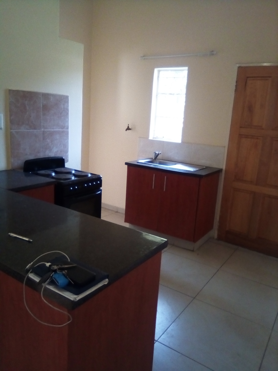 To Let 1 Bedroom Property for Rent in Birchleigh North Gauteng