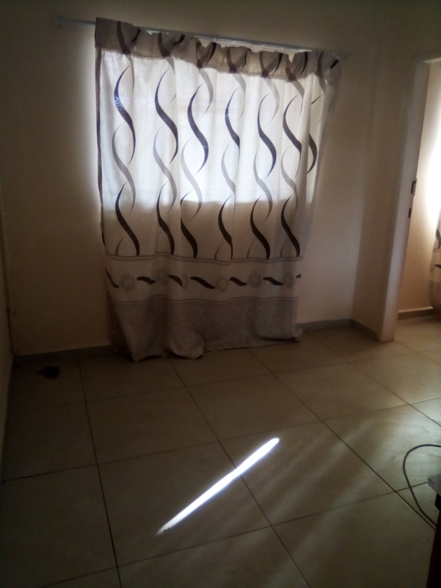 To Let 1 Bedroom Property for Rent in Birchleigh North Gauteng