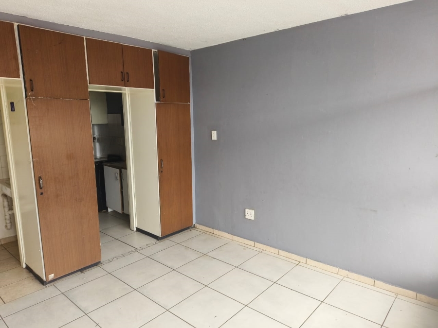 1 Bedroom Property for Sale in Muckleneuk Gauteng