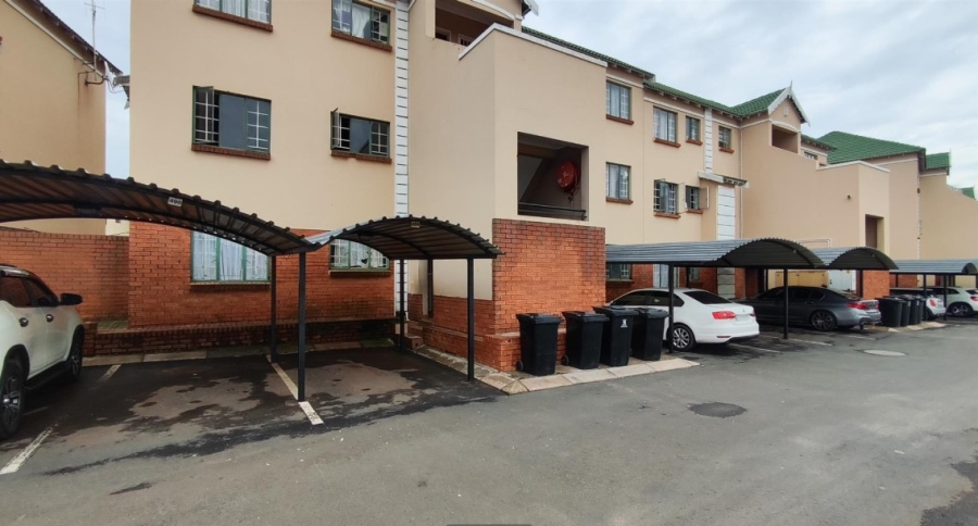 2 Bedroom Property for Sale in Terenure Gauteng