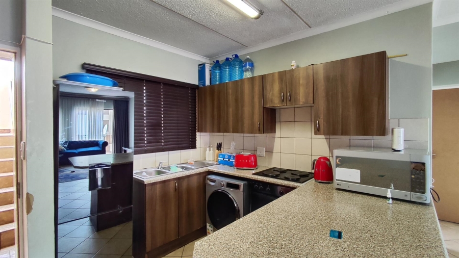 2 Bedroom Property for Sale in Terenure Gauteng