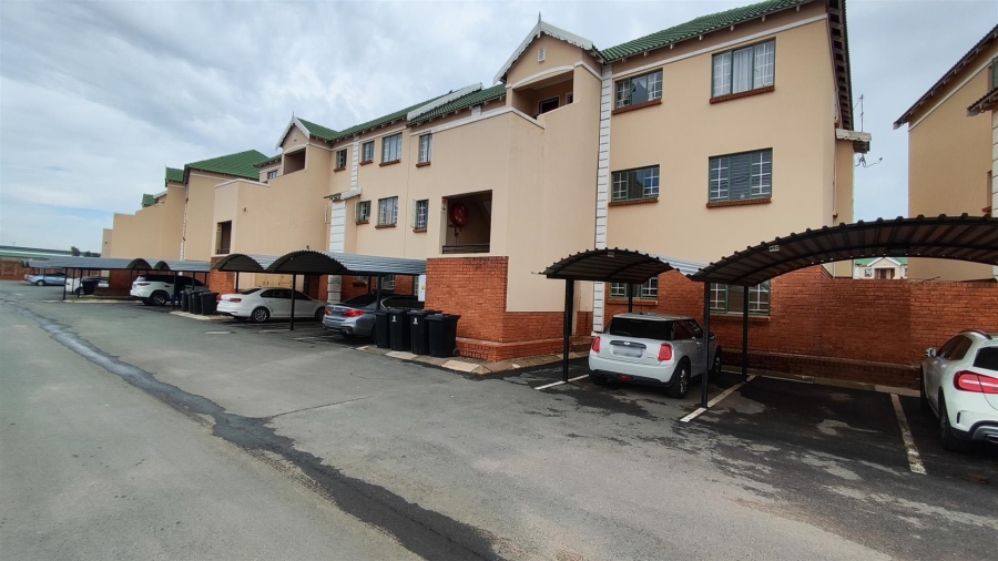 2 Bedroom Property for Sale in Terenure Gauteng