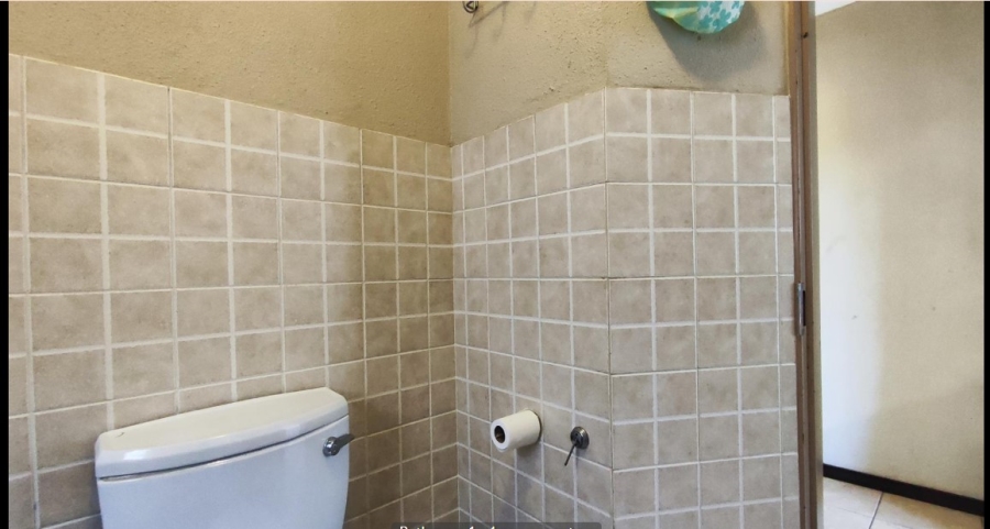 2 Bedroom Property for Sale in Birchleigh Gauteng