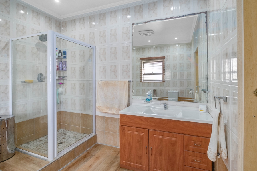 4 Bedroom Property for Sale in Marlboro Gardens Gauteng