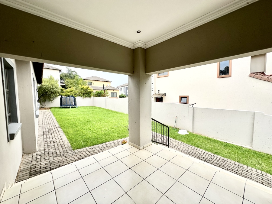 3 Bedroom Property for Sale in Thatchfield Estate Gauteng