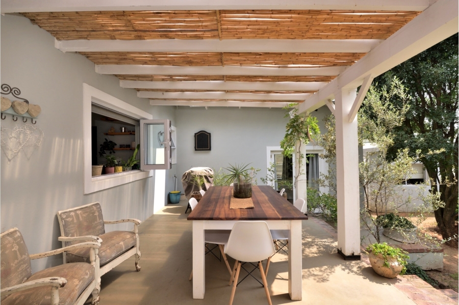 3 Bedroom Property for Sale in Lakeside Gauteng
