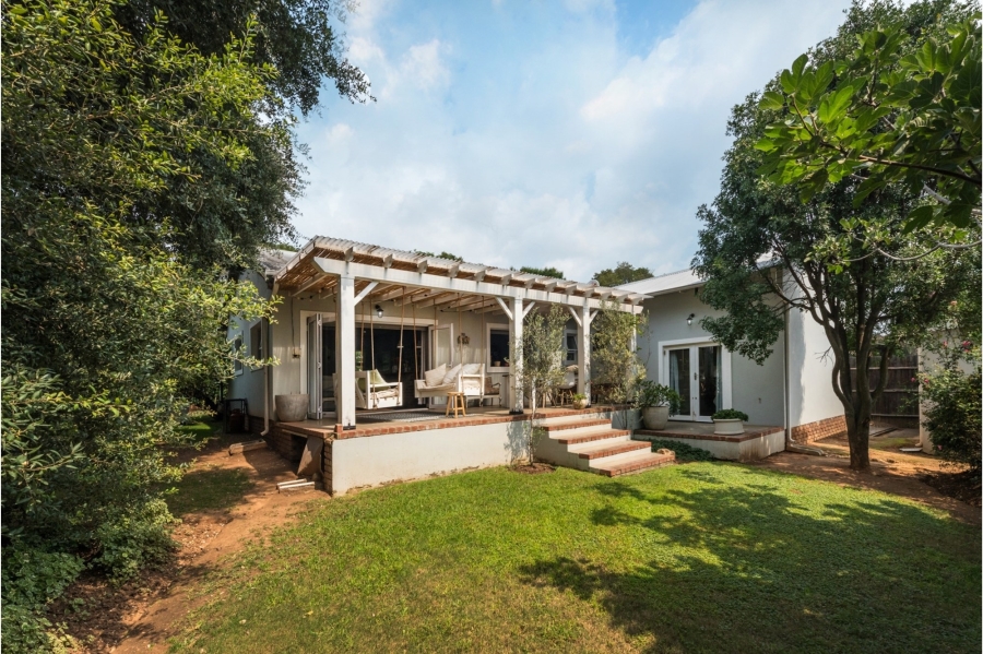 3 Bedroom Property for Sale in Lakeside Gauteng