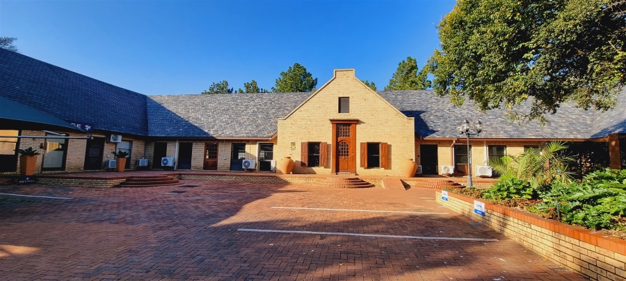 To Let commercial Property for Rent in Woodmead Gauteng
