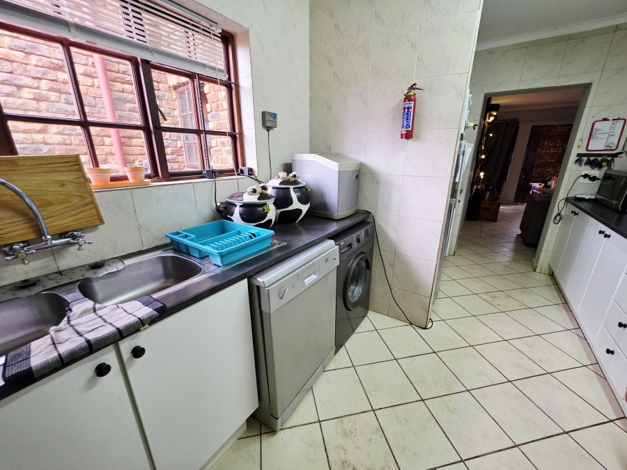 4 Bedroom Property for Sale in Moreleta Park Gauteng