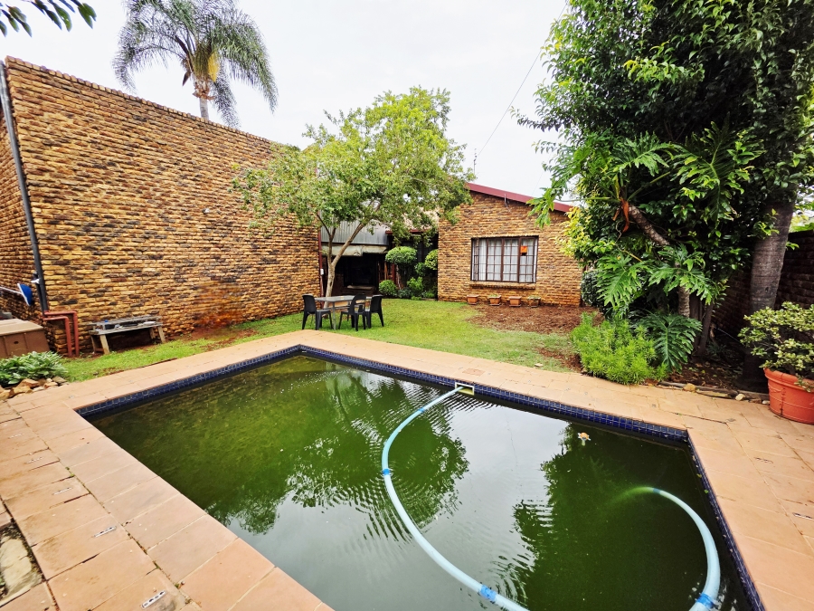 4 Bedroom Property for Sale in Moreleta Park Gauteng