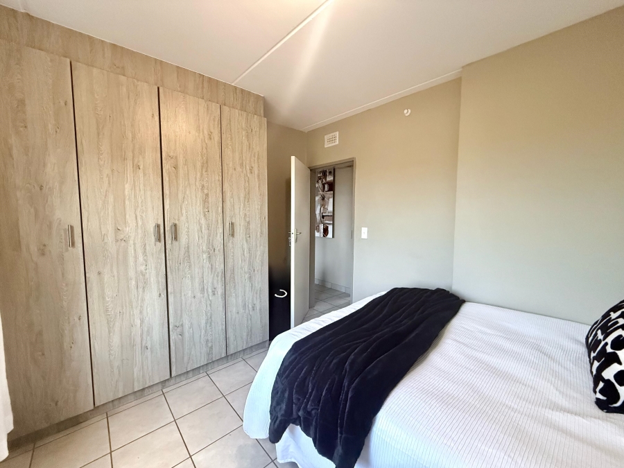 2 Bedroom Property for Sale in Heuweloord Gauteng