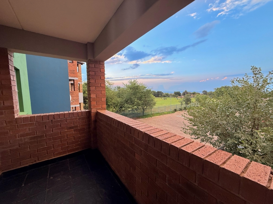 2 Bedroom Property for Sale in Heuweloord Gauteng