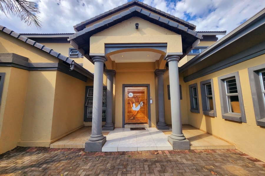 6 Bedroom Property for Sale in Eldo Village Estate Gauteng