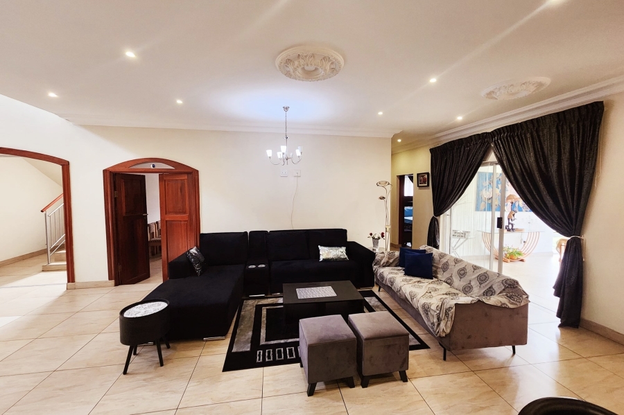 6 Bedroom Property for Sale in Eldo Village Estate Gauteng