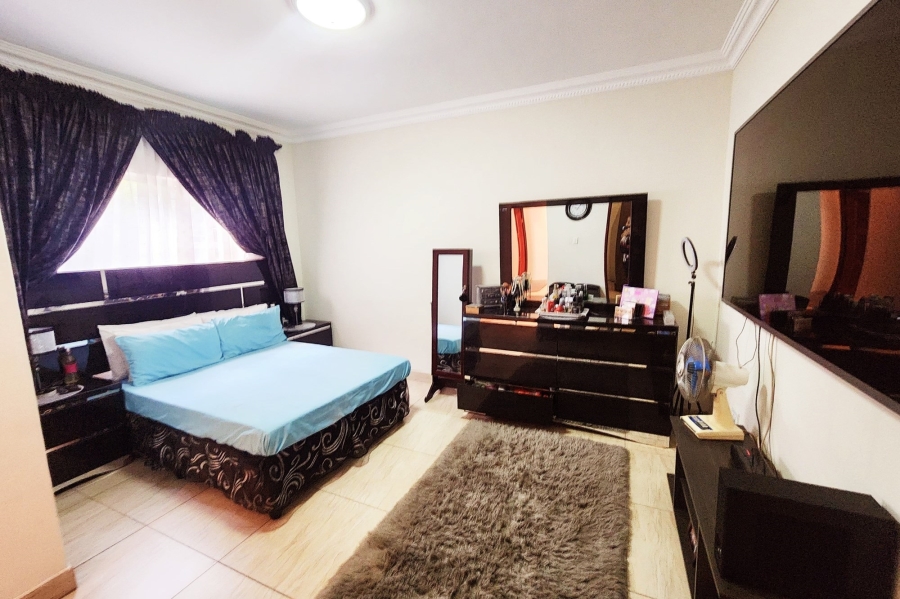 6 Bedroom Property for Sale in Eldo Village Estate Gauteng