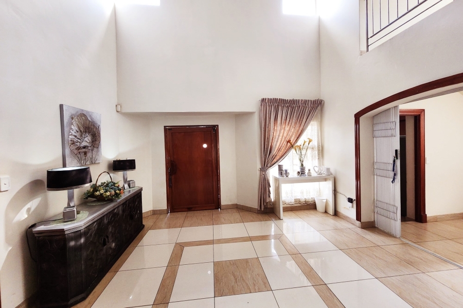 6 Bedroom Property for Sale in Eldo Village Estate Gauteng