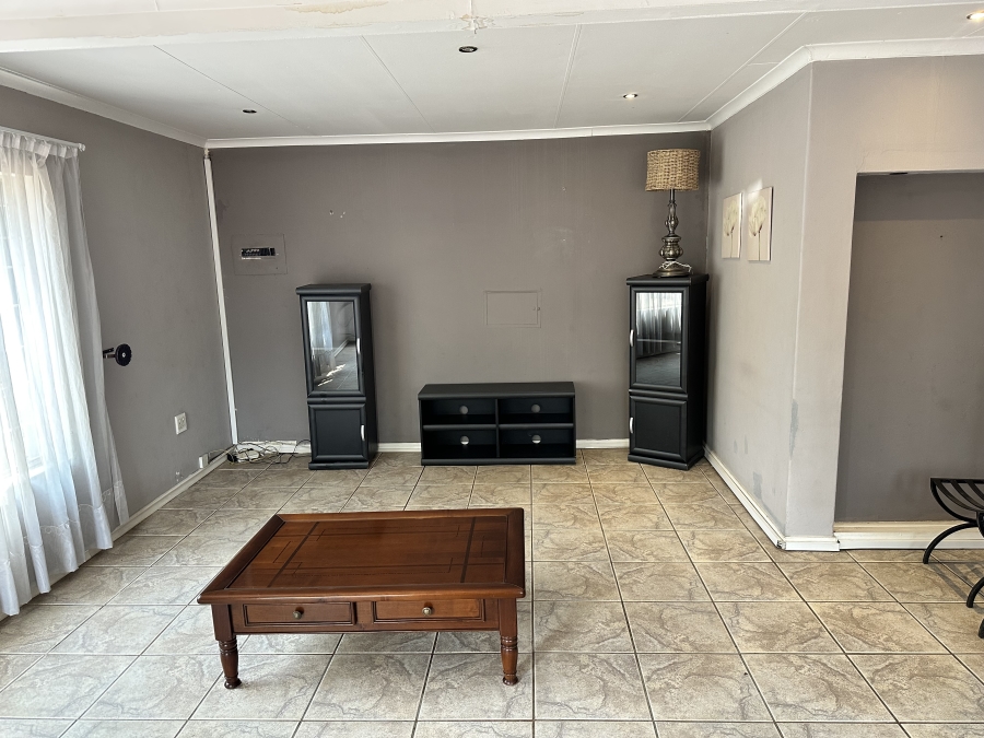 To Let 5 Bedroom Property for Rent in Wierda Park Gauteng