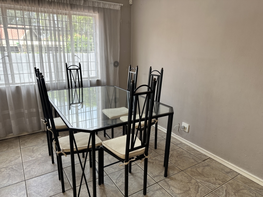 To Let 5 Bedroom Property for Rent in Wierda Park Gauteng