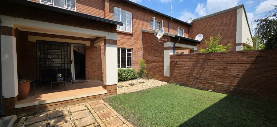 2 Bedroom Property for Sale in Equestria Gauteng