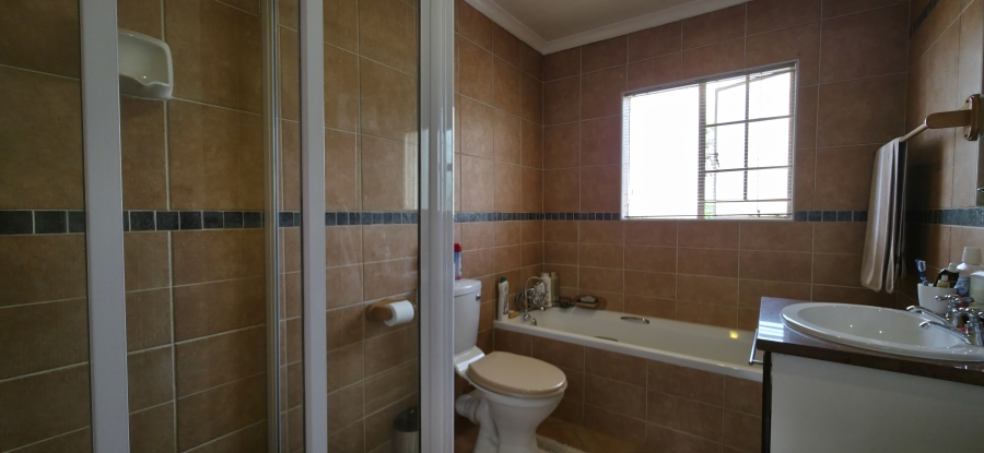 2 Bedroom Property for Sale in Equestria Gauteng