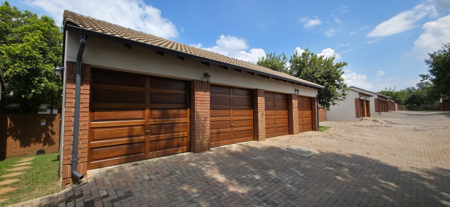 2 Bedroom Property for Sale in Equestria Gauteng