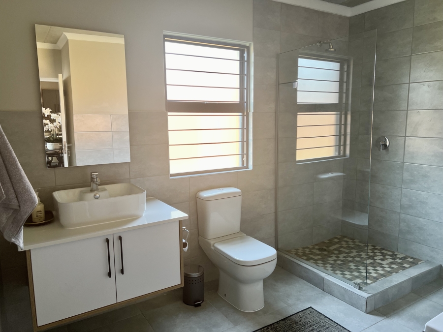 2 Bedroom Property for Sale in Olympus AH Gauteng