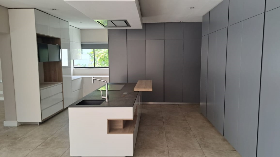 4 Bedroom Property for Sale in Sandown Gauteng