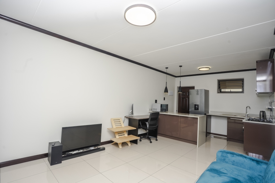 1 Bedroom Property for Sale in Blue Hills Gauteng