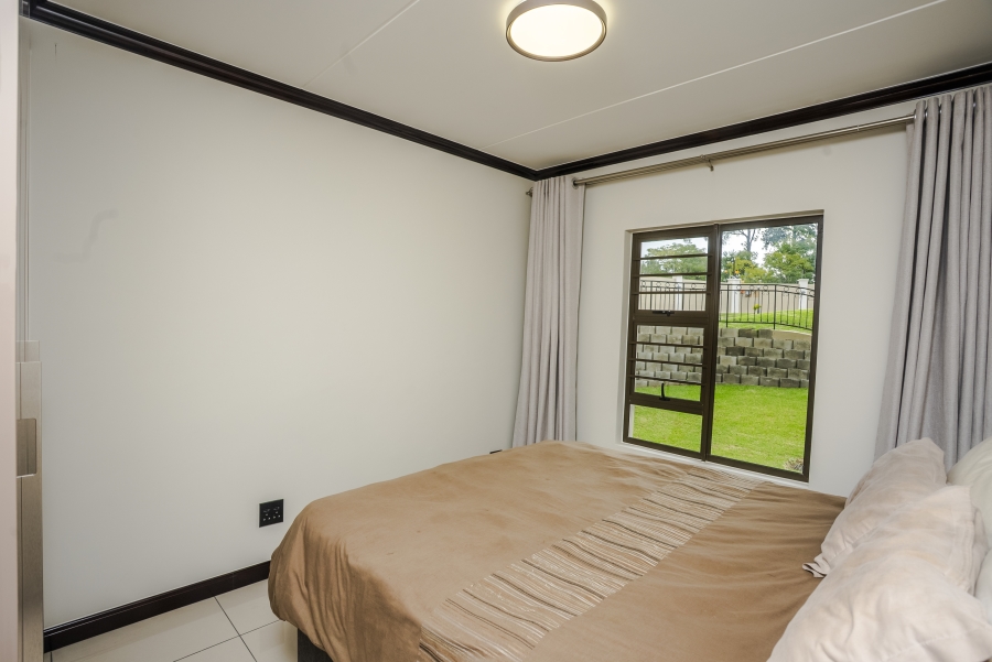 1 Bedroom Property for Sale in Blue Hills Gauteng