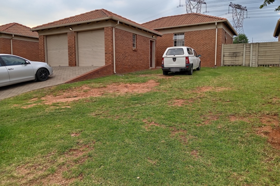 3 Bedroom Property for Sale in Thatch Hill Estate Gauteng