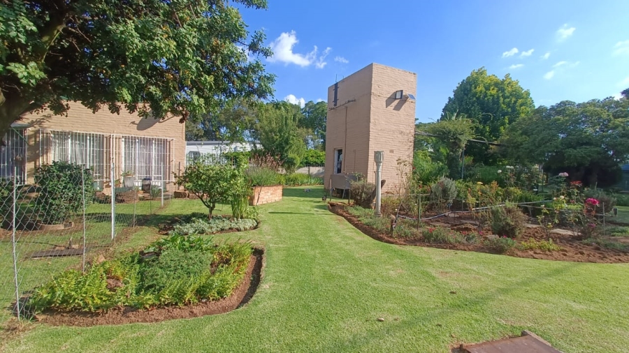 13 Bedroom Property for Sale in Wilbotsdal A H Gauteng