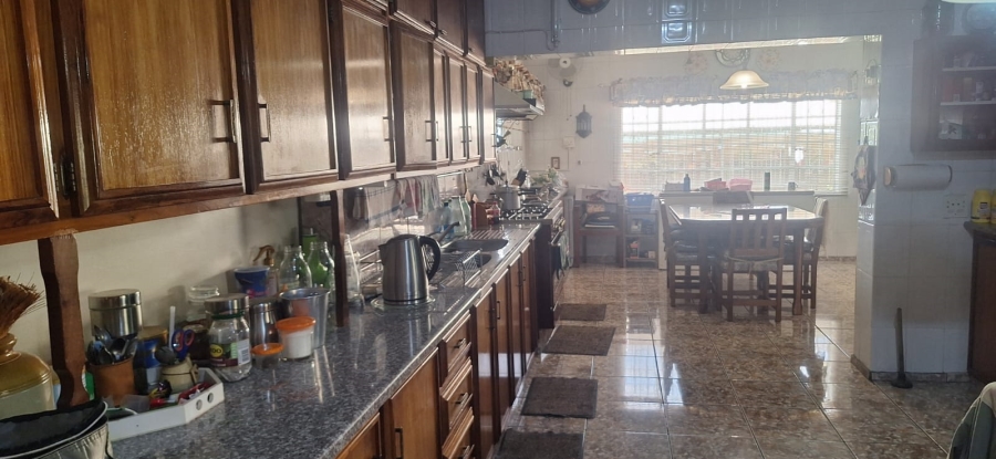 13 Bedroom Property for Sale in Wilbotsdal A H Gauteng