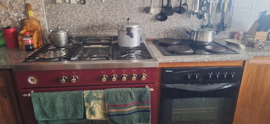 13 Bedroom Property for Sale in Wilbotsdal A H Gauteng