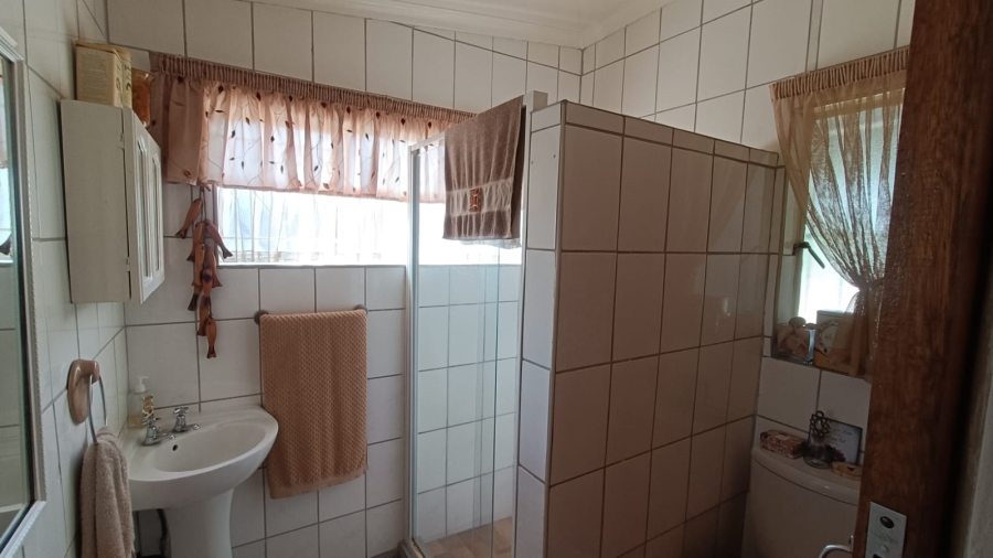13 Bedroom Property for Sale in Wilbotsdal A H Gauteng