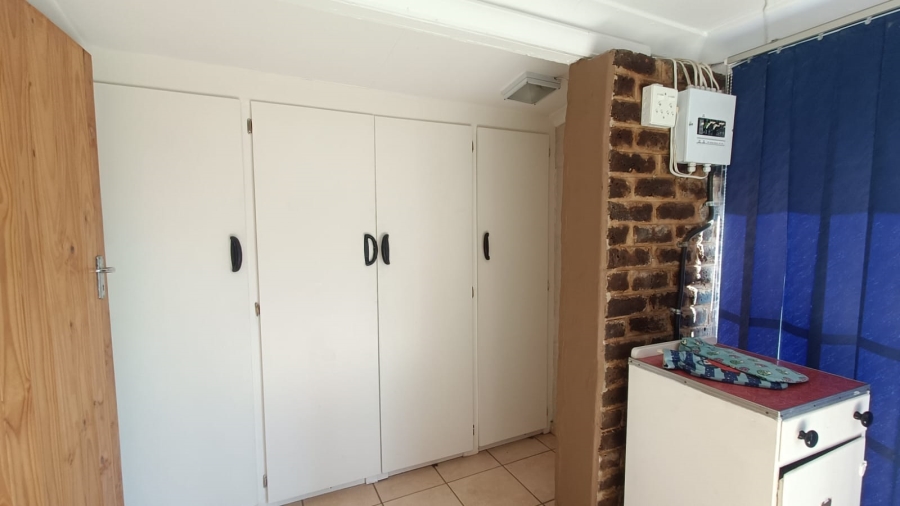 13 Bedroom Property for Sale in Wilbotsdal A H Gauteng