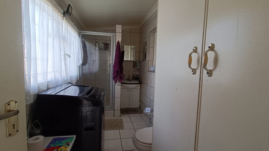 13 Bedroom Property for Sale in Wilbotsdal A H Gauteng