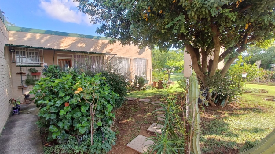 13 Bedroom Property for Sale in Wilbotsdal A H Gauteng