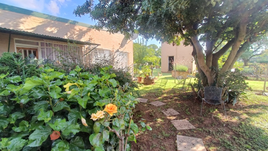 13 Bedroom Property for Sale in Wilbotsdal A H Gauteng