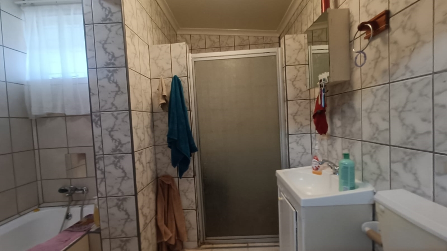13 Bedroom Property for Sale in Wilbotsdal A H Gauteng