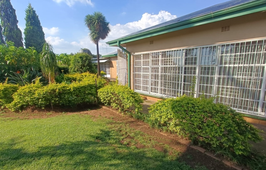 13 Bedroom Property for Sale in Wilbotsdal A H Gauteng