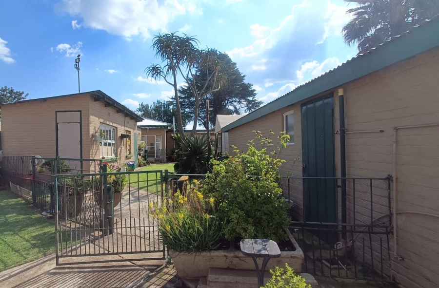 13 Bedroom Property for Sale in Wilbotsdal A H Gauteng